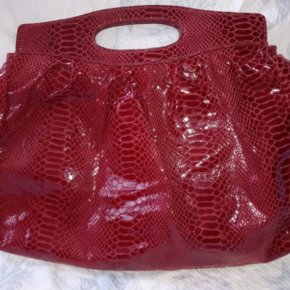 Perlina Studio genuine leather red reptile print cluthch - Picture 4 of 8